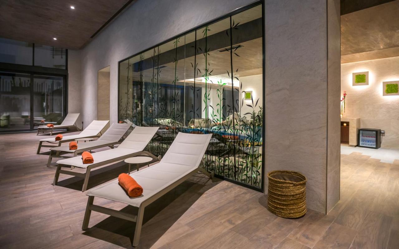 โรงแรมเมอเวนปิค ดู ลัค ตูนิส ภายนอก รูปภาพ The spa at the InterContinental